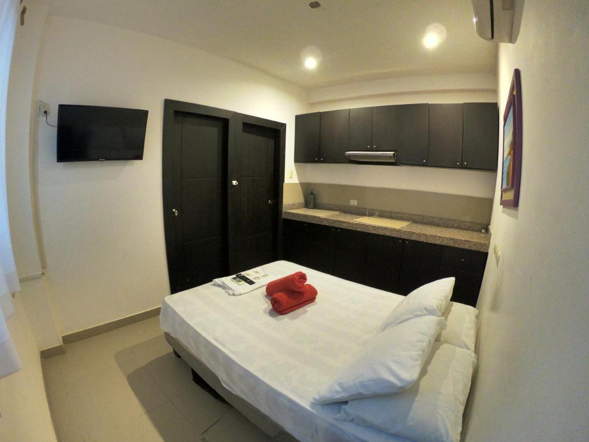 Kiwi Suites Hostel Монтаньита Экстерьер фото