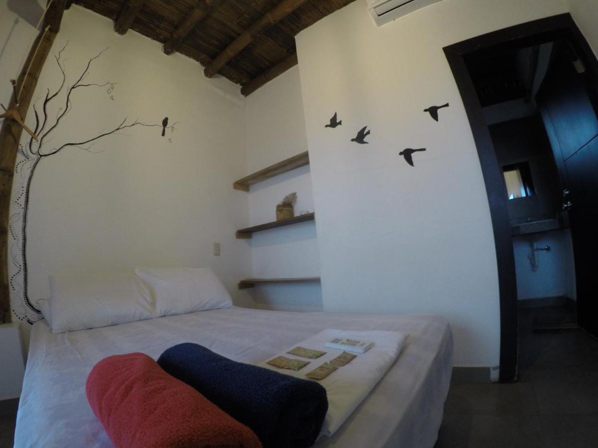 Kiwi Suites Hostel Монтаньита Экстерьер фото